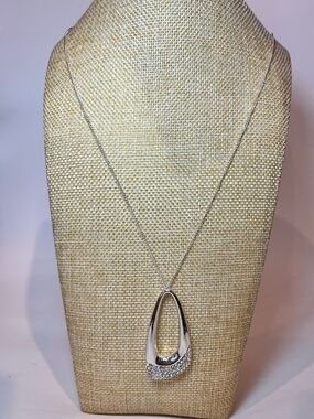 Nine West NWOT Polished Silver-Toned Metal Teardrop Crystals Sweater Necklace